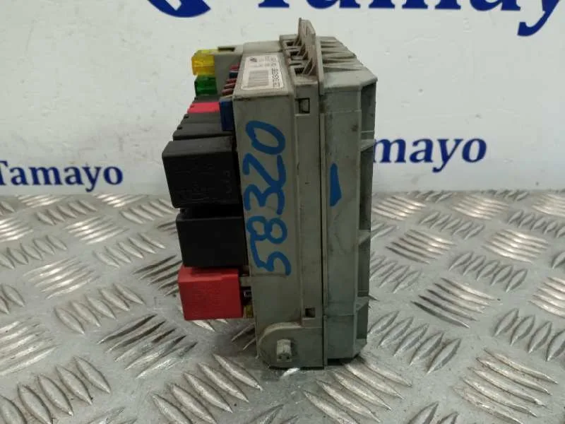 Caja Reles / Fusibles para Fiat Stilo (192)