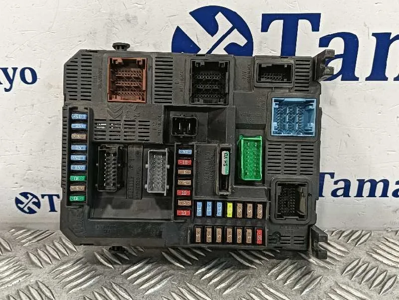 Caja Reles / Fusibles para Citroën C4 Cactus