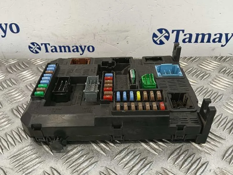 Caja Reles / Fusibles para Citroën C4 Cactus