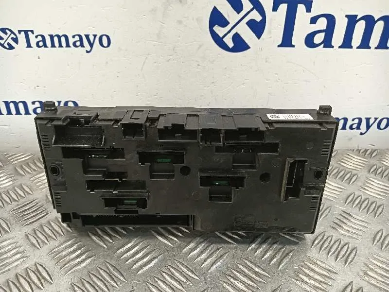 Caja Reles / Fusibles para Bmw X3 (F25)