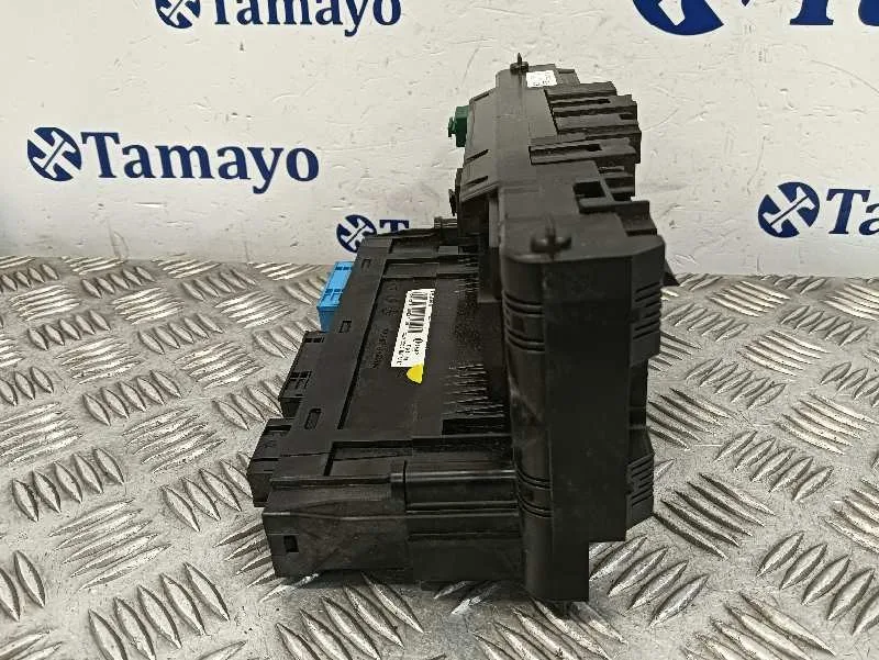 Caja Reles / Fusibles para Bmw X3 (F25)