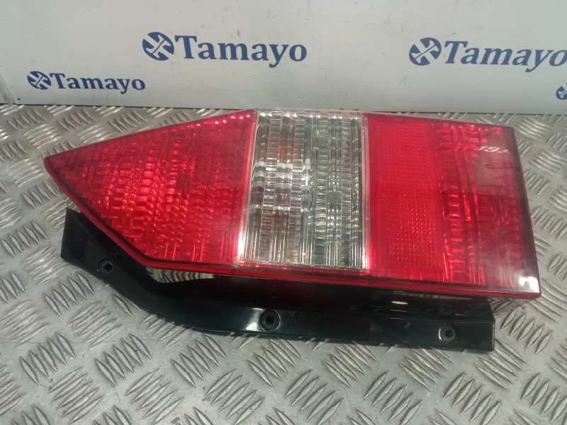 Piloto Trasero Derecho para Mitsubishi Space Wagon (N80/N90)