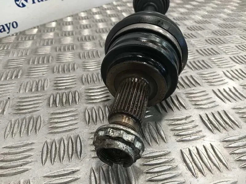 Transmision Delantera Izquierda para Bmw X3 (E83)