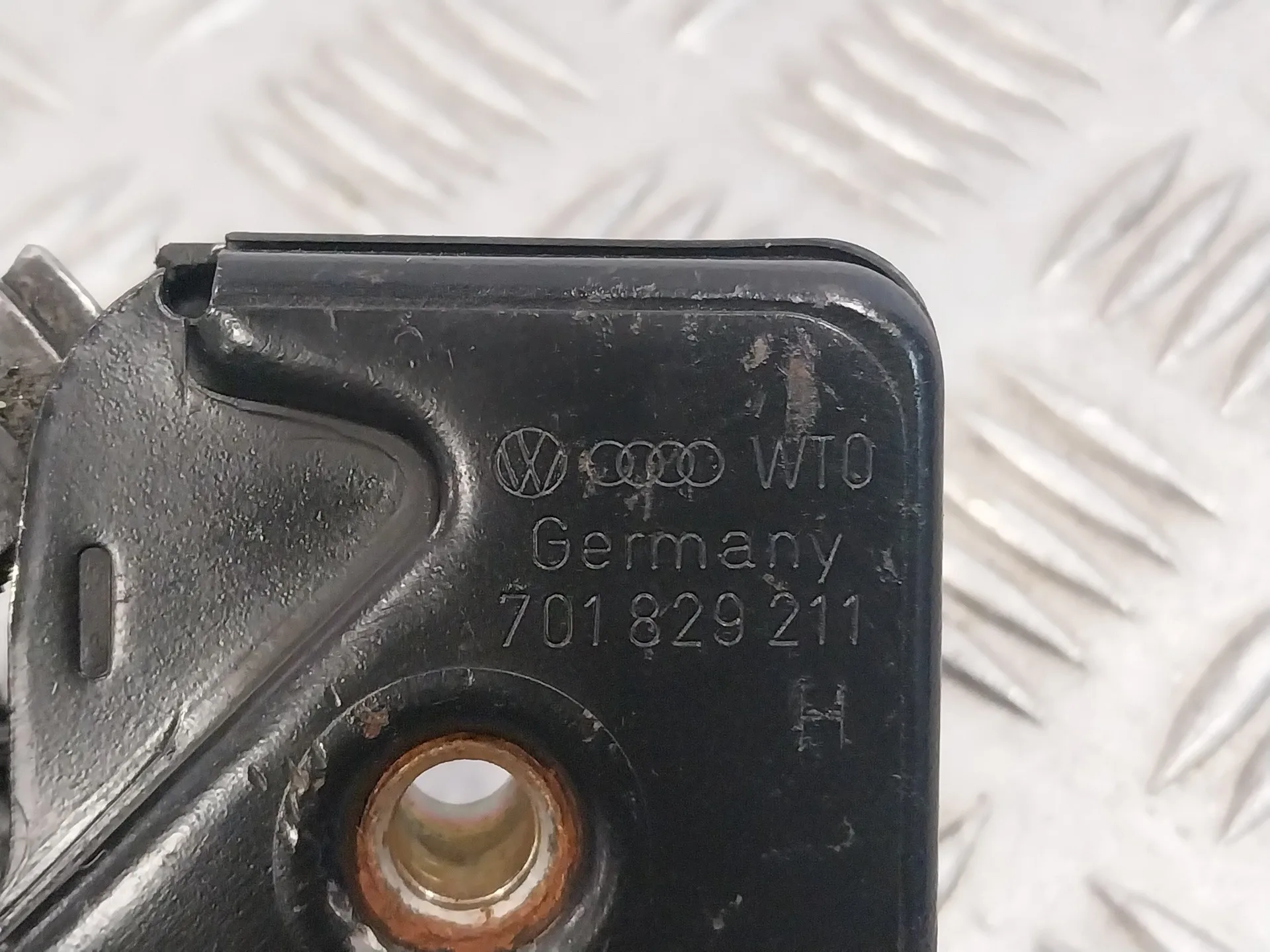 Cerradura Maletero / Porton para Volkswagen T4 Transporter/Furgoneta (Mod. 1991)
