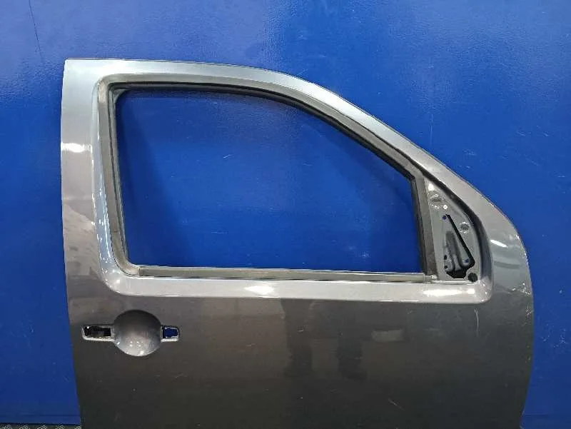 Puerta Delantera Derecha para Nissan Pathfinder (R51)
