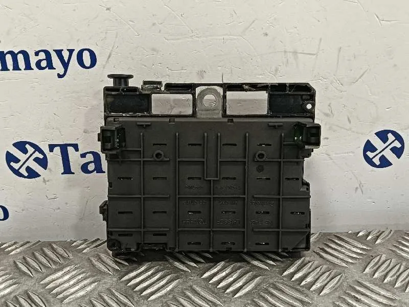 Caja Reles / Fusibles para Peugeot 307 Break / Sw (S1)