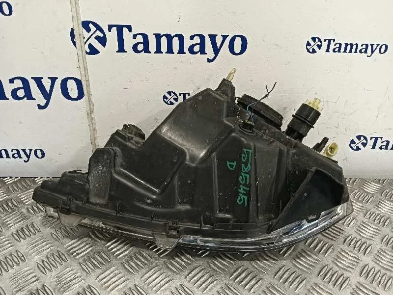 Faro Derecho para Dacia Logan