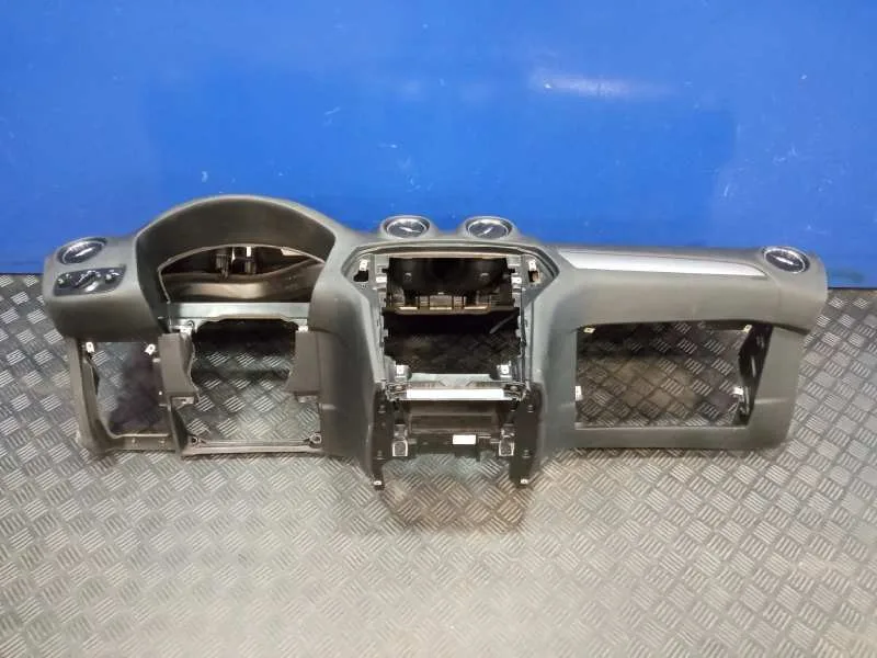Salpicadero para Ford Mondeo Ber. (Ca2)