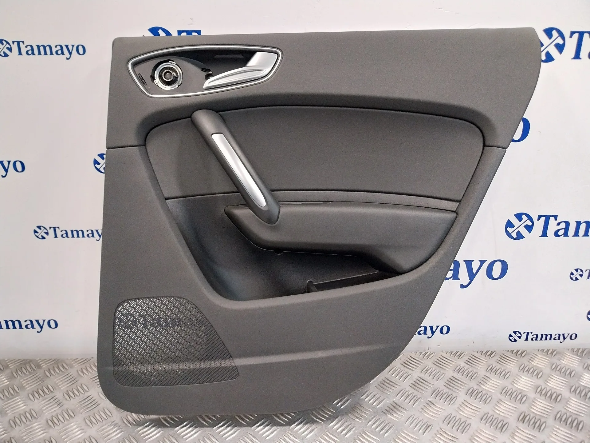 Guarnecido Puerta Trasera Derecha para Audi A1 Sportback (8Xf)