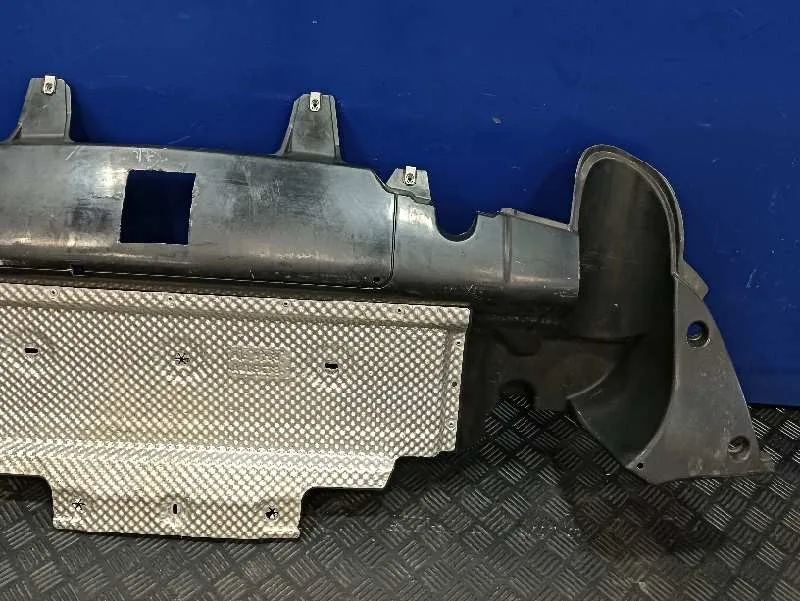 Faldon Trasero para Land Rover Discovery Sport