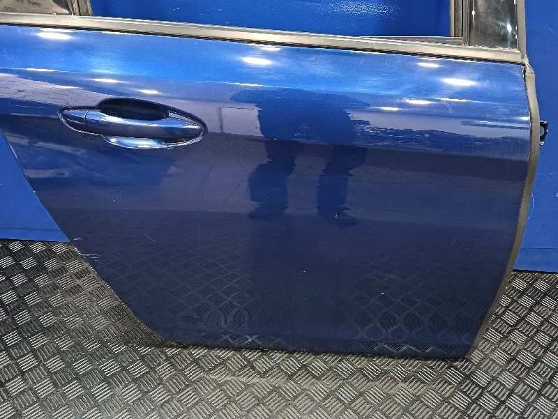 Puerta Trasera Derecha para Peugeot 308 Sw
