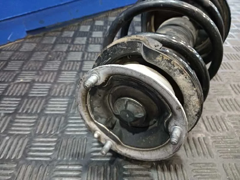 Amortiguador Delantero Izquierdo para Bmw X3 (E83)