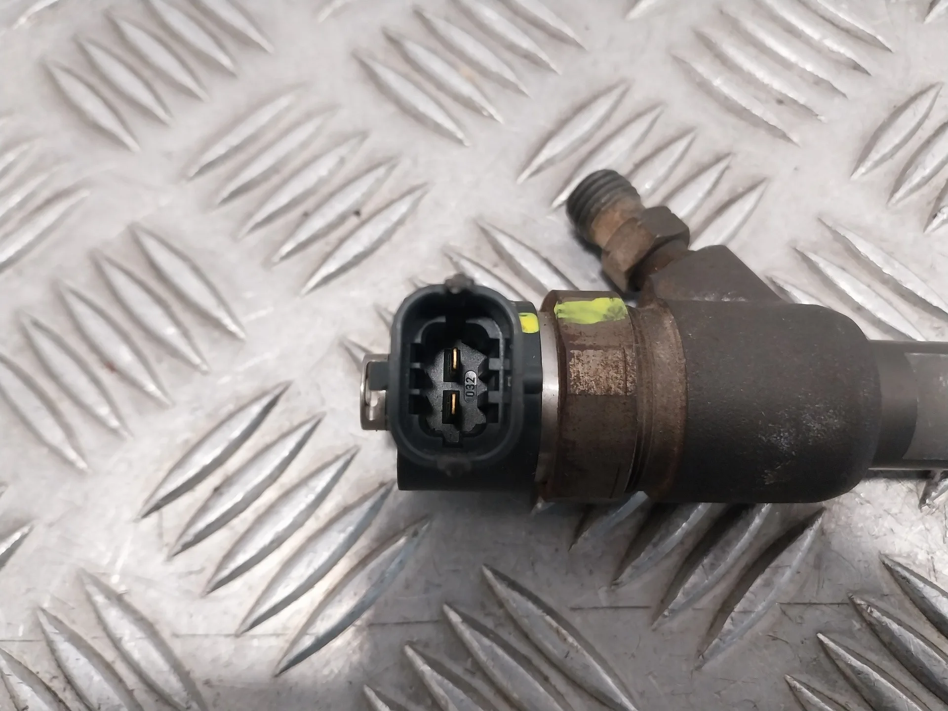Inyector para Opel Combo (Corsa C)