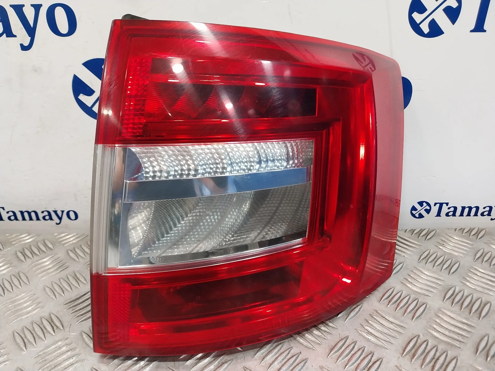 Piloto Trasero Derecho para Skoda Octavia Lim. (5E3)