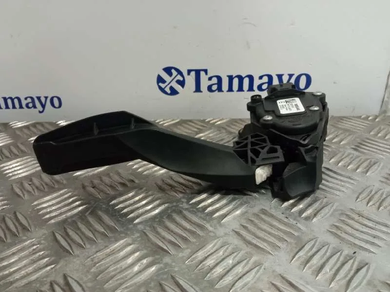 Pedal Acelerador para Nissan Micra V (K14)