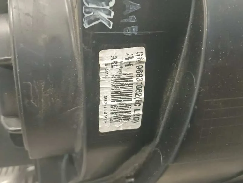 Faro Derecho para Chevrolet Aveo Berlina Hatchback