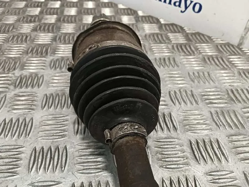 Transmision Delantera Izquierda para Mitsubishi L 200 (Ka0/Kb0)
