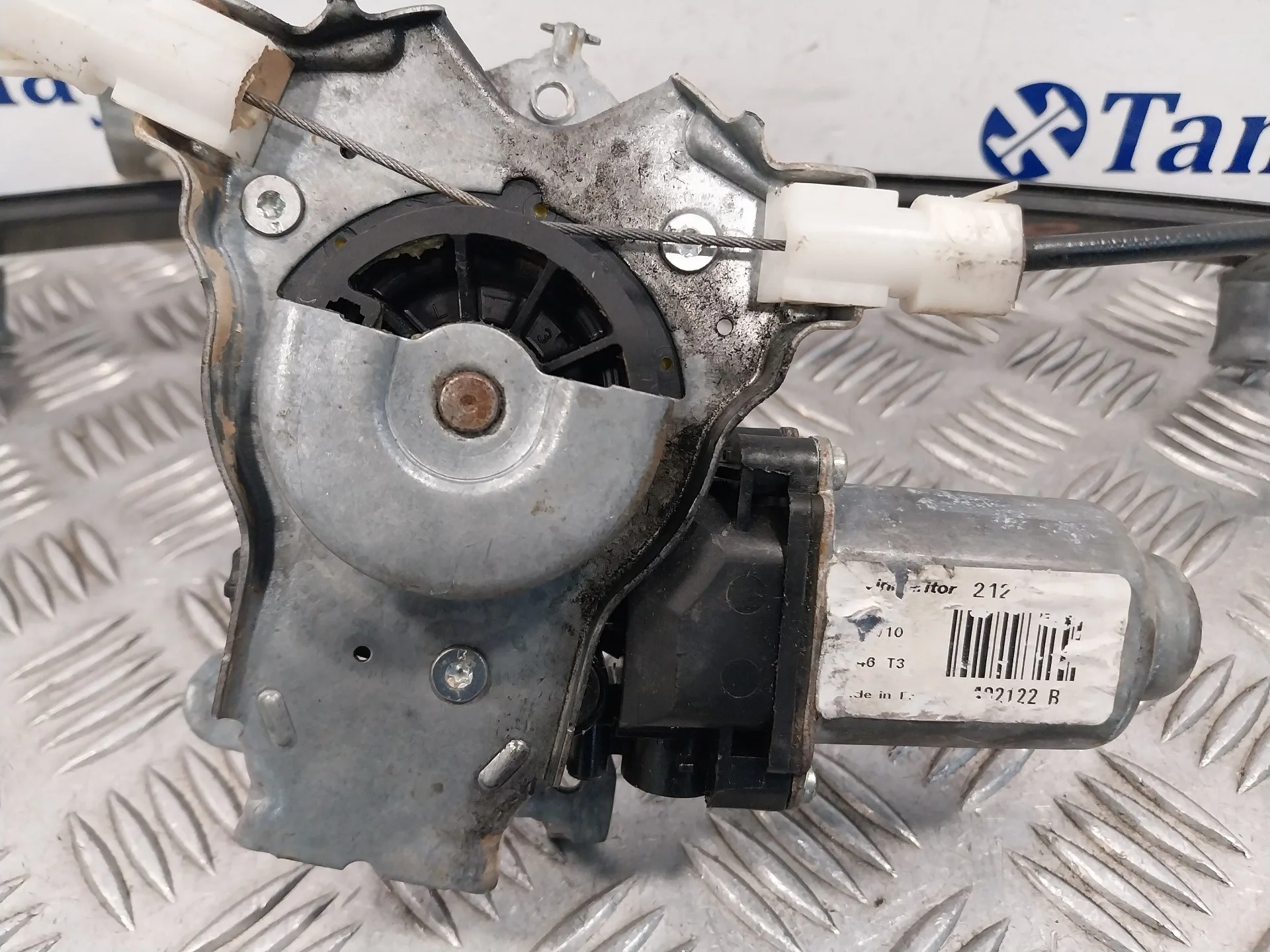 Elevalunas Delantero Derecho para Nissan Pathfinder (R51)