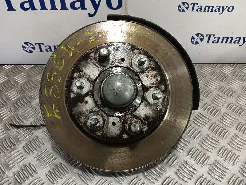 Mangueta Delantera Izquierda para Mitsubishi L 200 (Ka0/Kb0)
