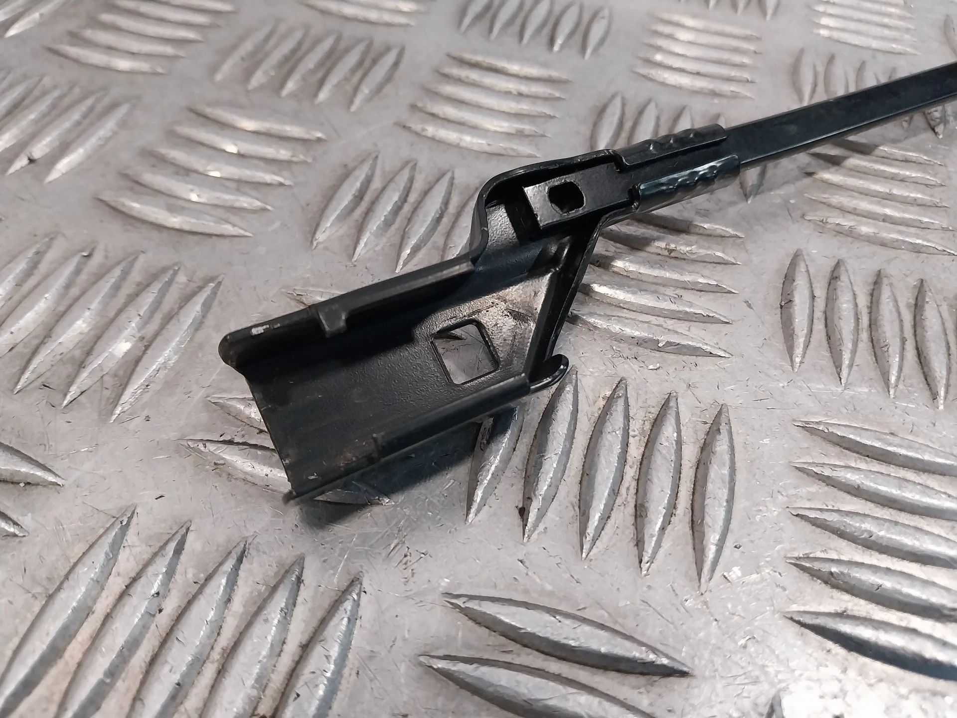 Brazo Limpia Delantero Derecho para Peugeot 308 Sw