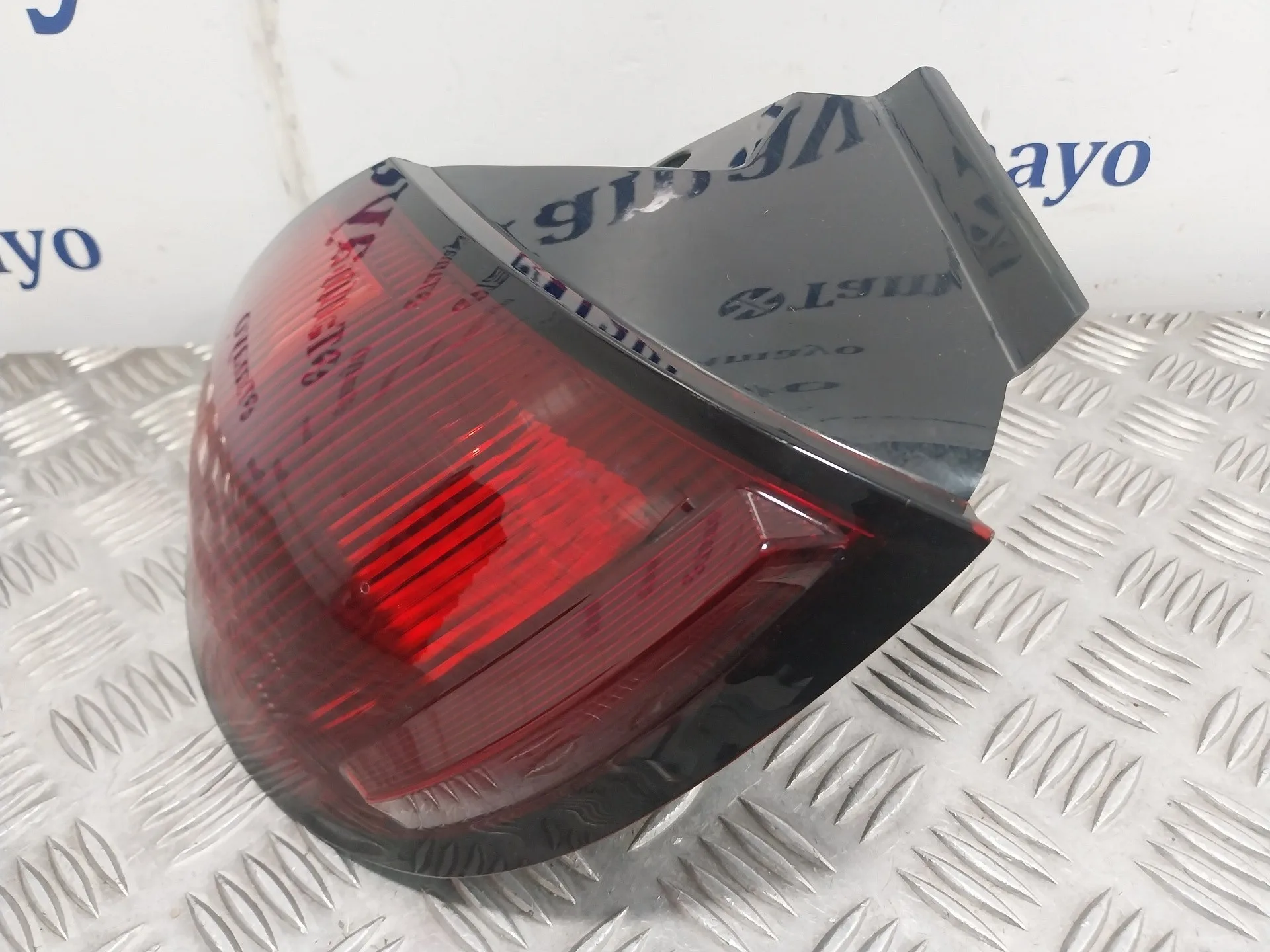Piloto Trasero Derecho para Mitsubishi Colt Berlina 3 (Z30)