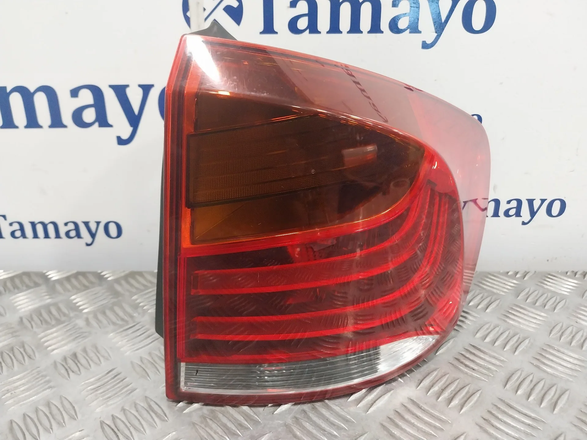 Piloto Trasero Derecho para Bmw X1 (E84)