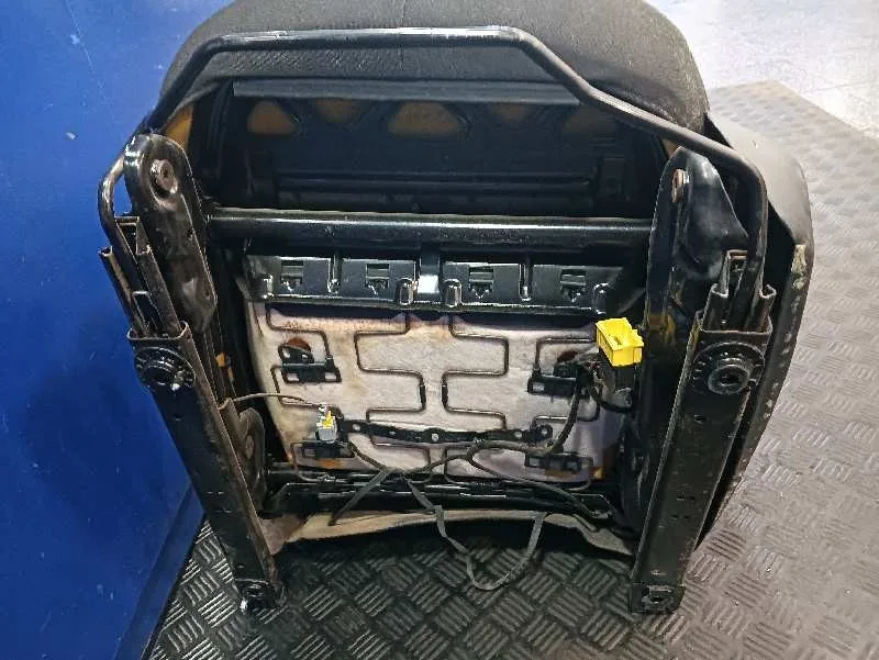 Asiento Delantero Izquierdo para Peugeot 208