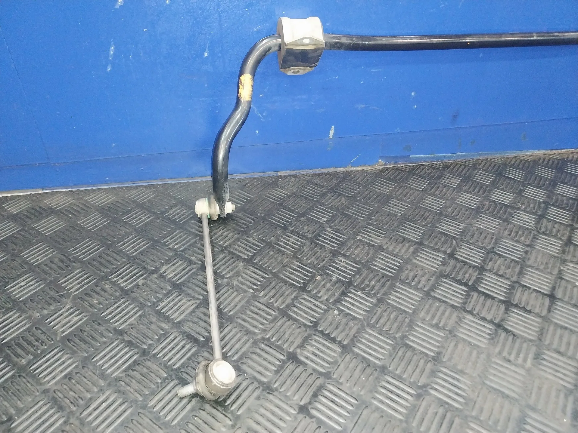 Barra Estabilizadora Delantera para Bmw X3 (F25)