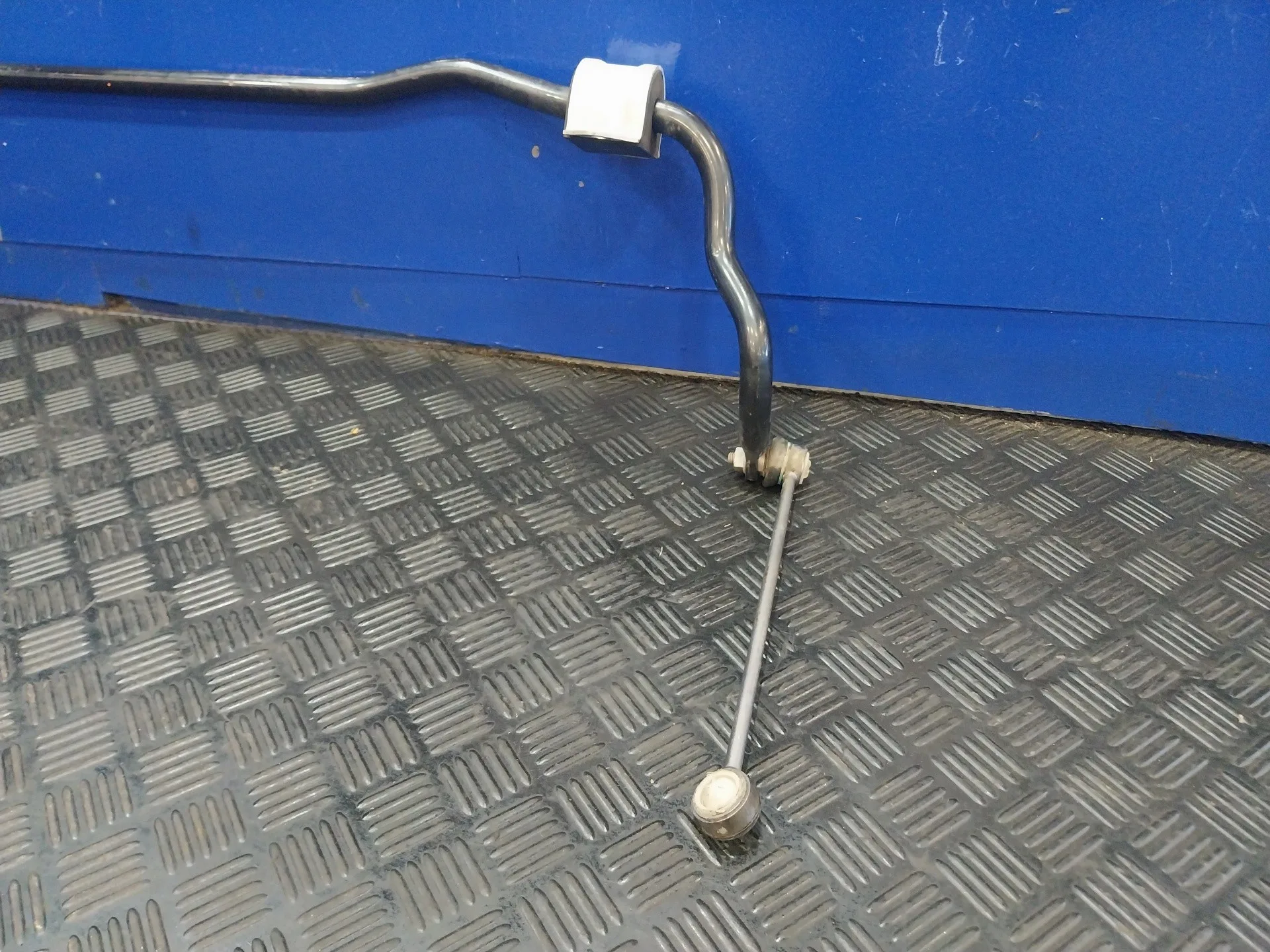 Barra Estabilizadora Delantera para Bmw X3 (F25)
