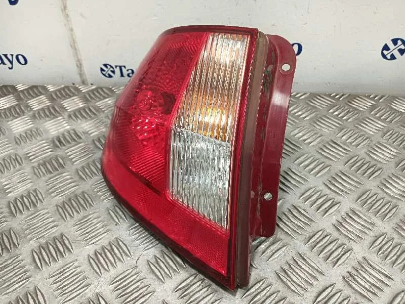 Piloto Trasero Izquierdo para Hyundai Getz (Tb)
