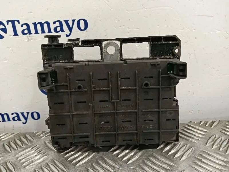 Caja Reles / Fusibles para Peugeot 307 (S1)