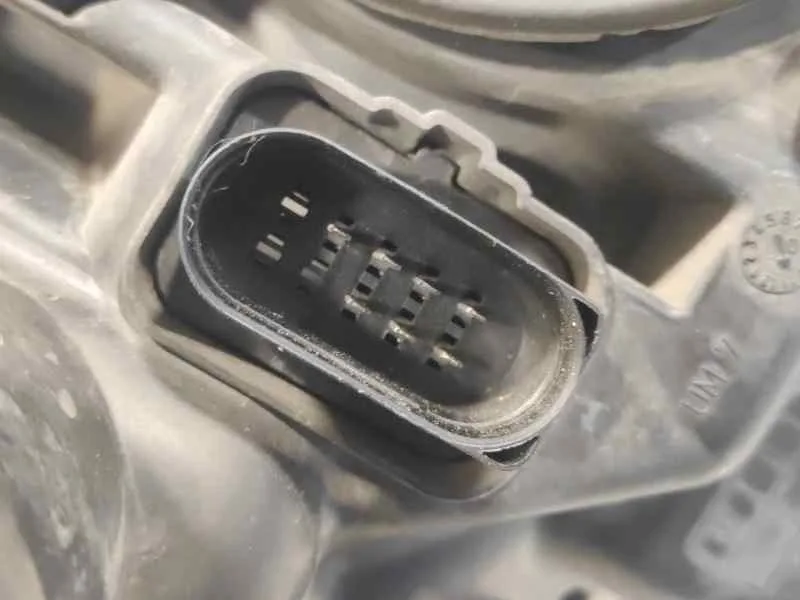 Faro Izquierdo para Skoda Roomster (5J7)