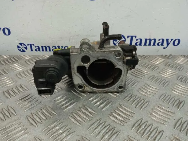 Caja Mariposa para Hyundai Coupe (Gk)