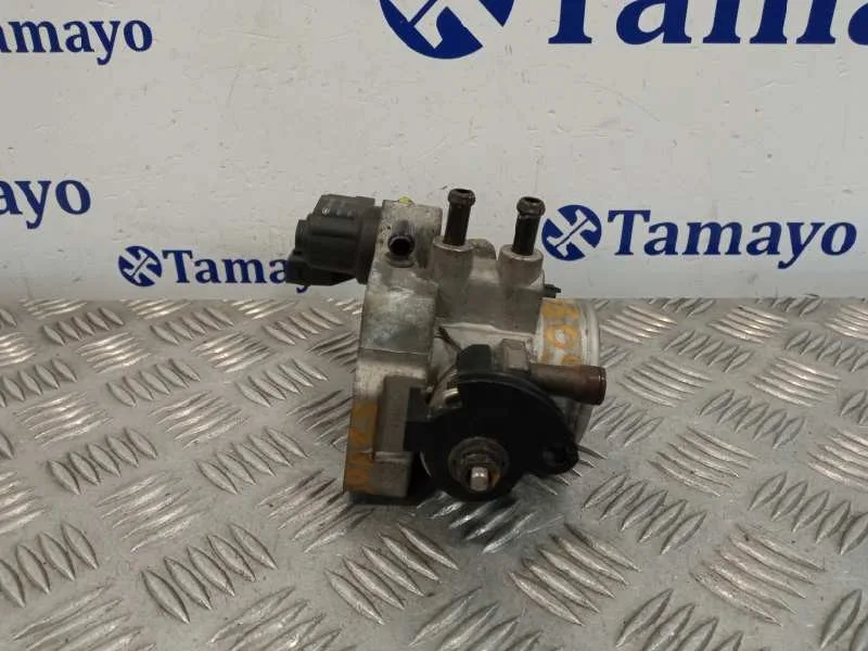Caja Mariposa para Hyundai Coupe (Gk)