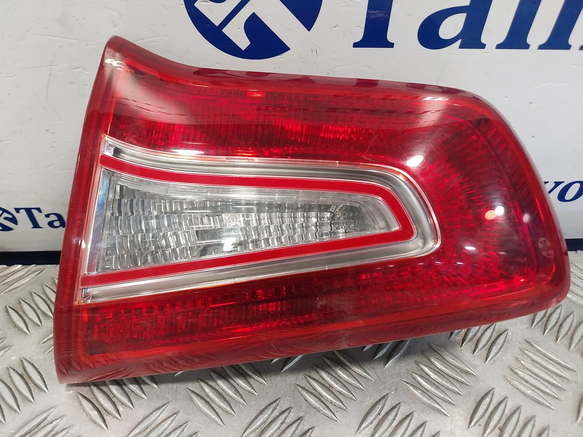 Piloto Trasero Derecho Porton para Kia Sportage