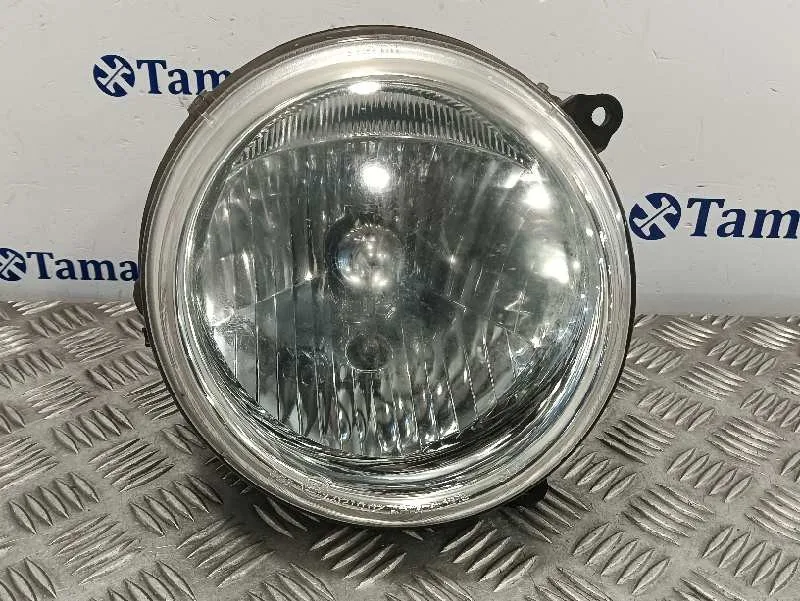 Faro Derecho para Chrysler Jeep Cherokee (Kj)
