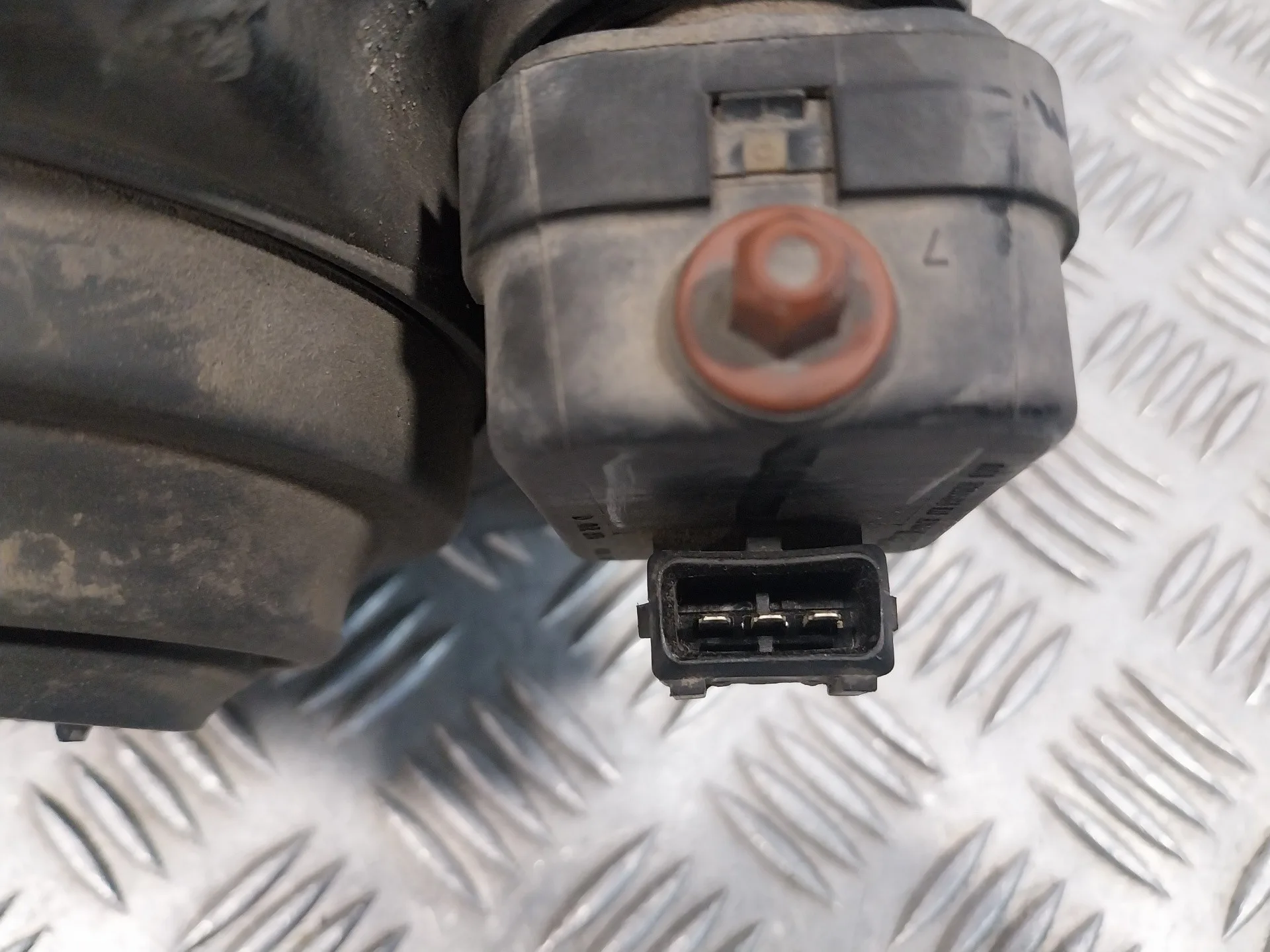 Faro Izquierdo para Chrysler Jeep Cherokee (Kj)