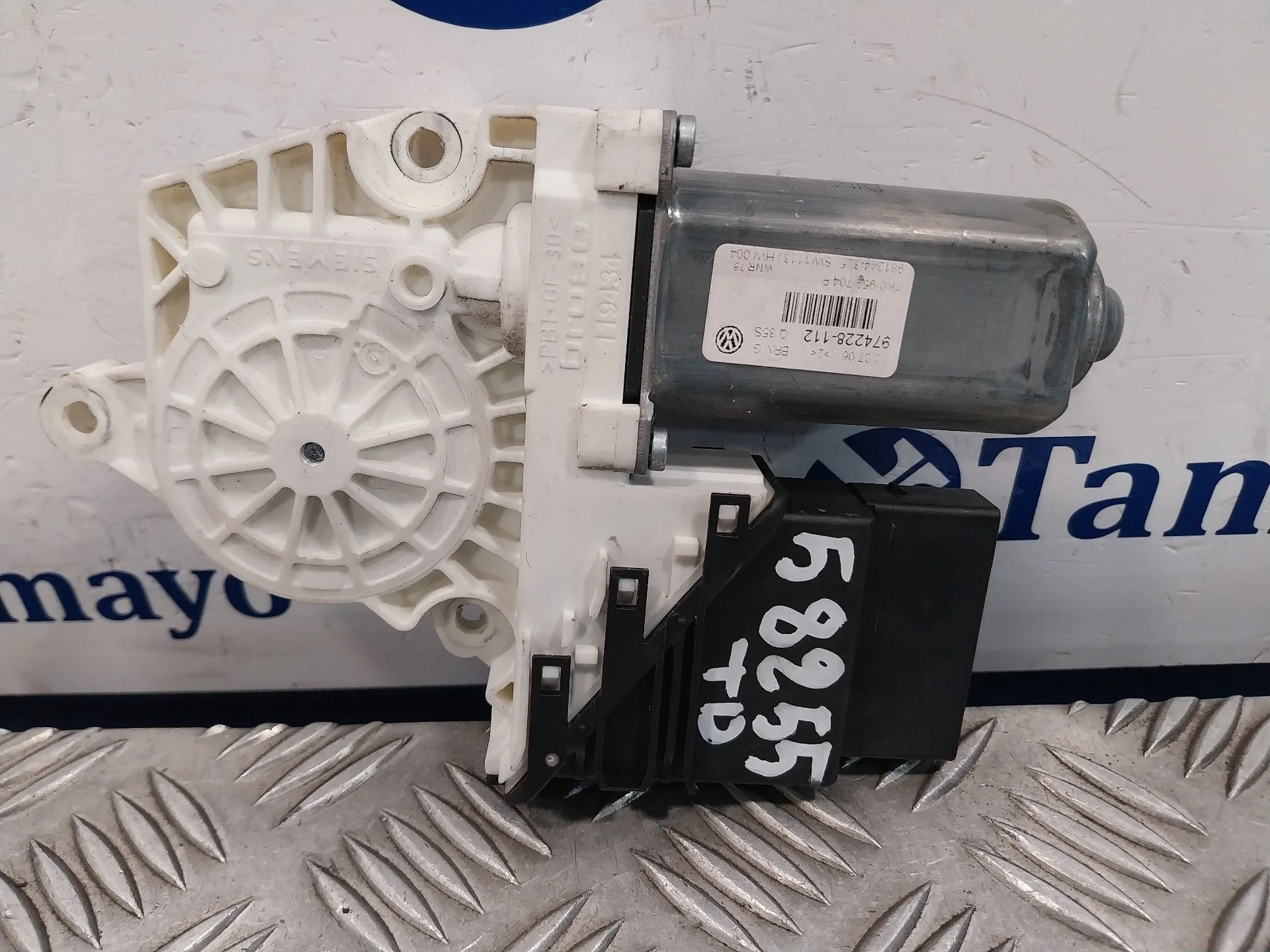 Motor Elevalunas Trasero Derecho para Volkswagen Passat Berlina (3C2)