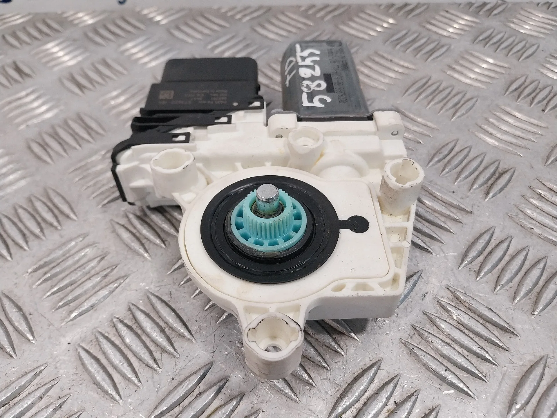 Motor Elevalunas Trasero Derecho para Volkswagen Passat Berlina (3C2)