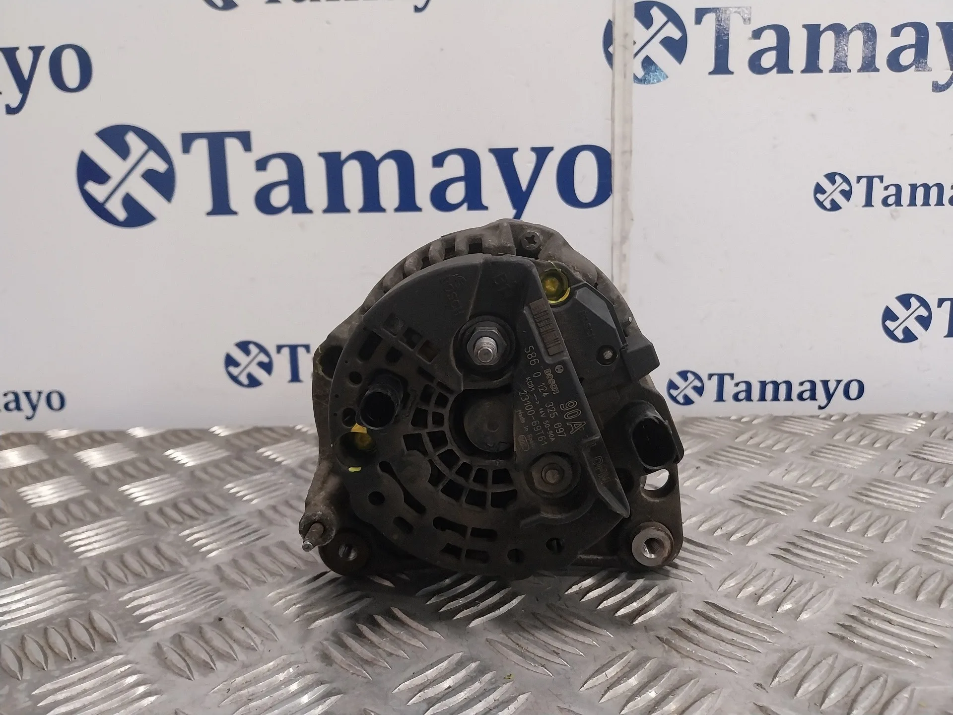 Alternador para Nissan Cabstar 01.04 ->