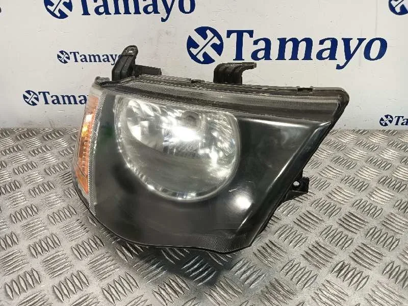 Faro Derecho para Mitsubishi L 200 (Ka0/Kb0)
