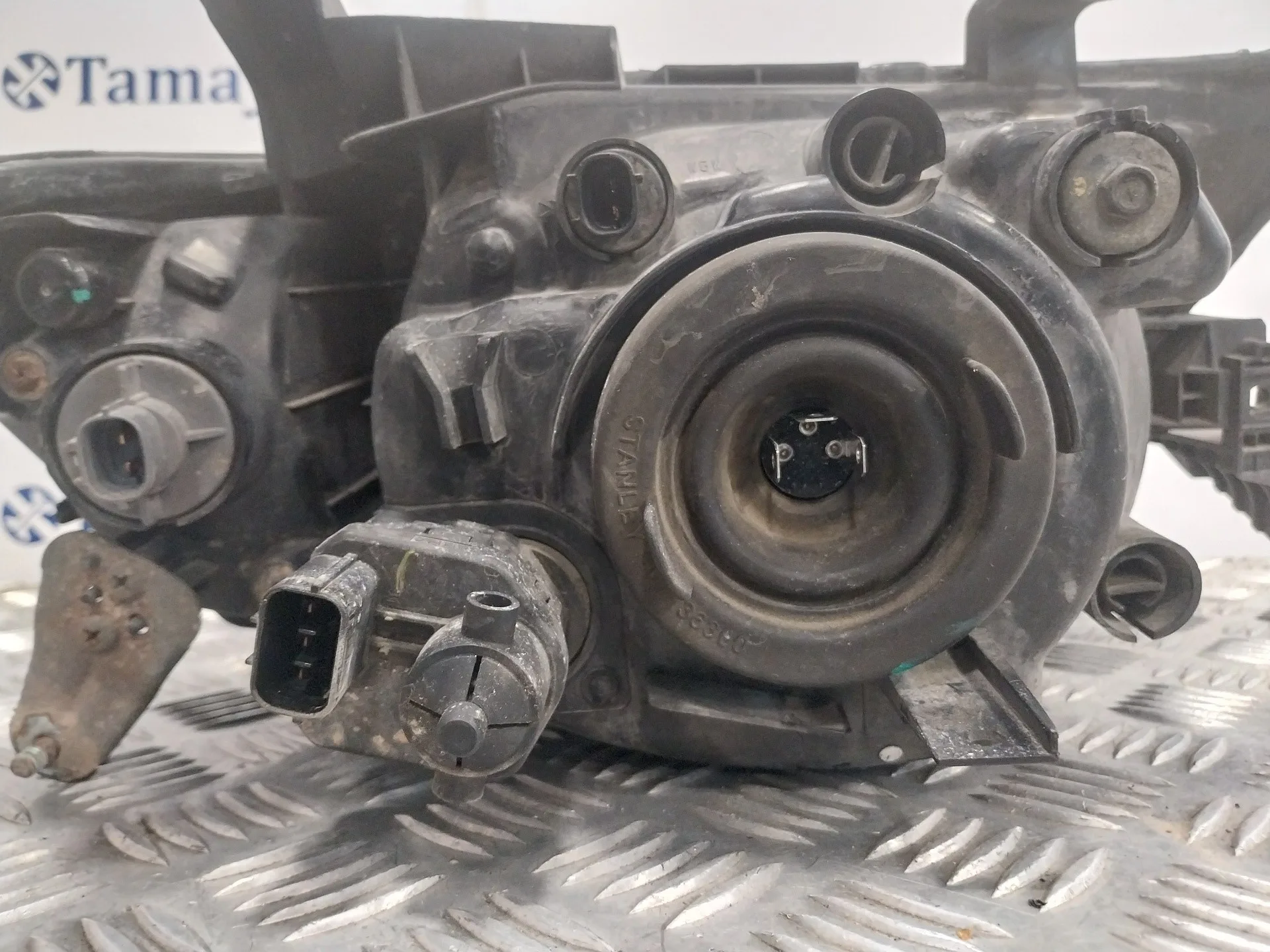 Faro Izquierdo para Mitsubishi L 200 (Ka0/Kb0)