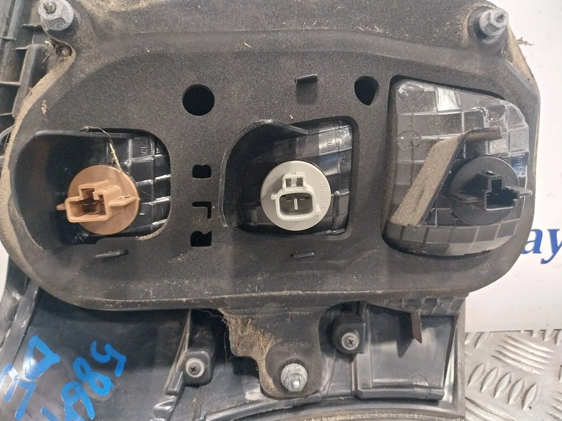 Piloto Trasero Derecho para Toyota Iq