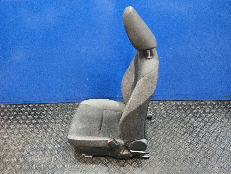 Asiento Delantero Derecho para Toyota Yaris (Xpa1F/Mxph11/Chxnbw)