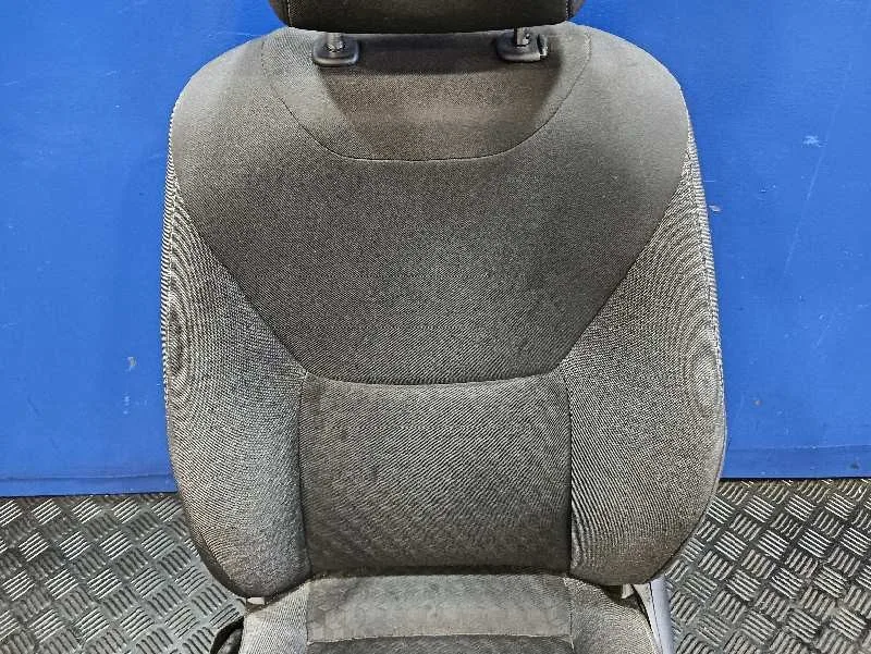 Asiento Delantero Izquierdo para Toyota Yaris (Xpa1F/Mxph11/Chxnbw)
