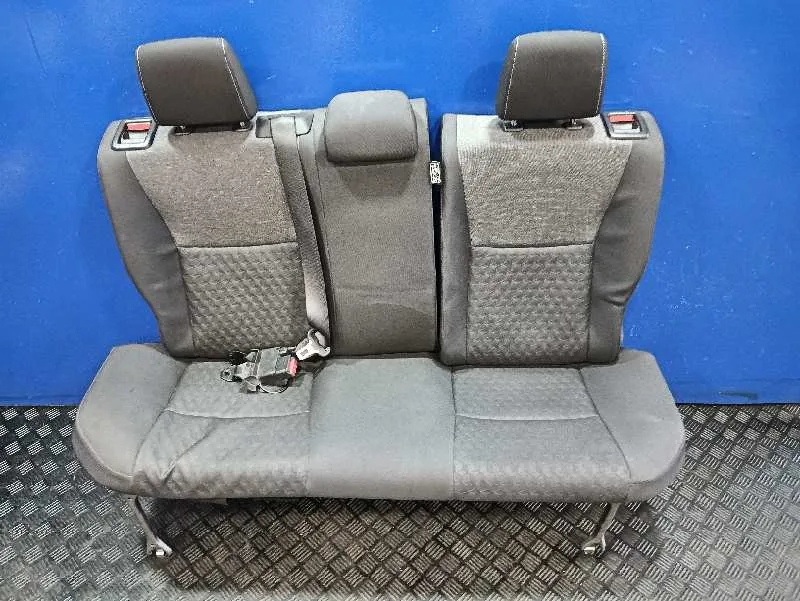 Asientos Traseros para Toyota Yaris (Xpa1F/Mxph11/Chxnbw)