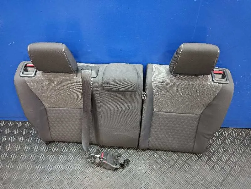 Asientos Traseros para Toyota Yaris (Xpa1F/Mxph11/Chxnbw)