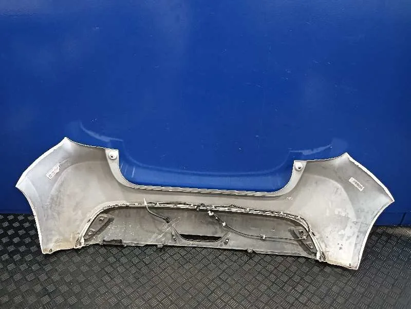 Paragolpes Trasero para Toyota Yaris (Xpa1F/Mxph11/Chxnbw)