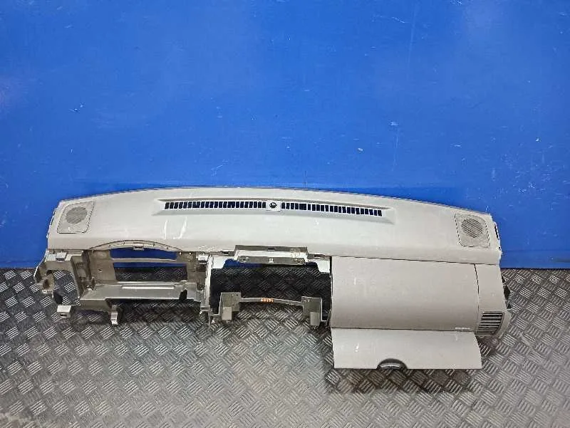 Salpicadero para Nissan Pathfinder (R51)