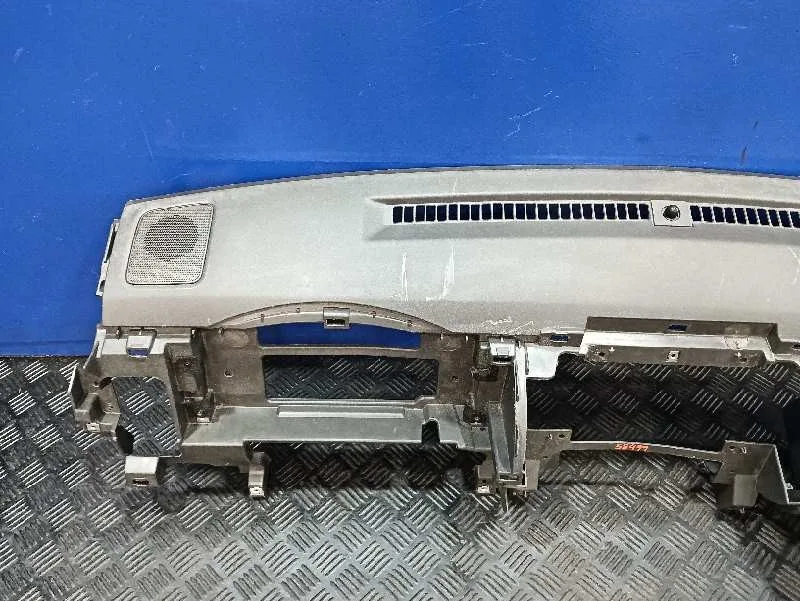 Salpicadero para Nissan Pathfinder (R51)